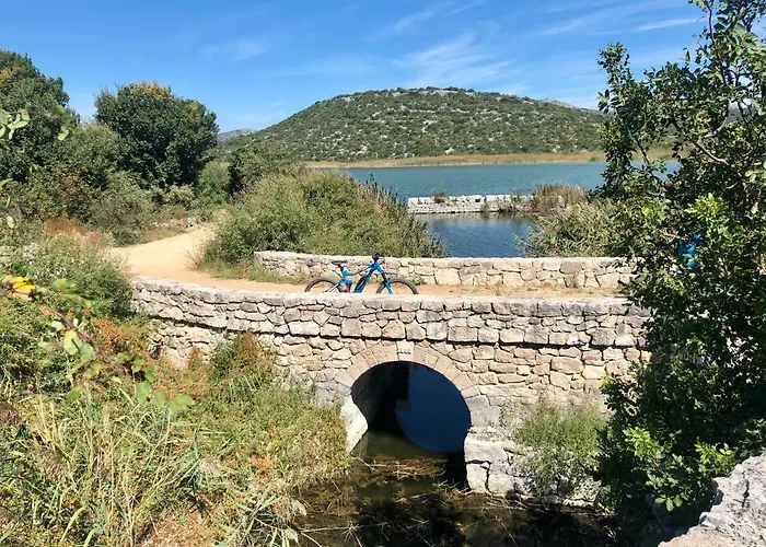 Ecobeachvilla Buqez 9 *