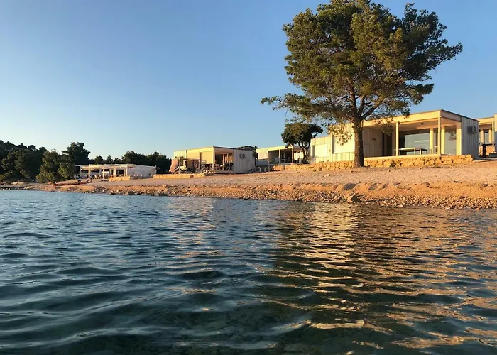 Ecobeachvilla Buqez 9 *